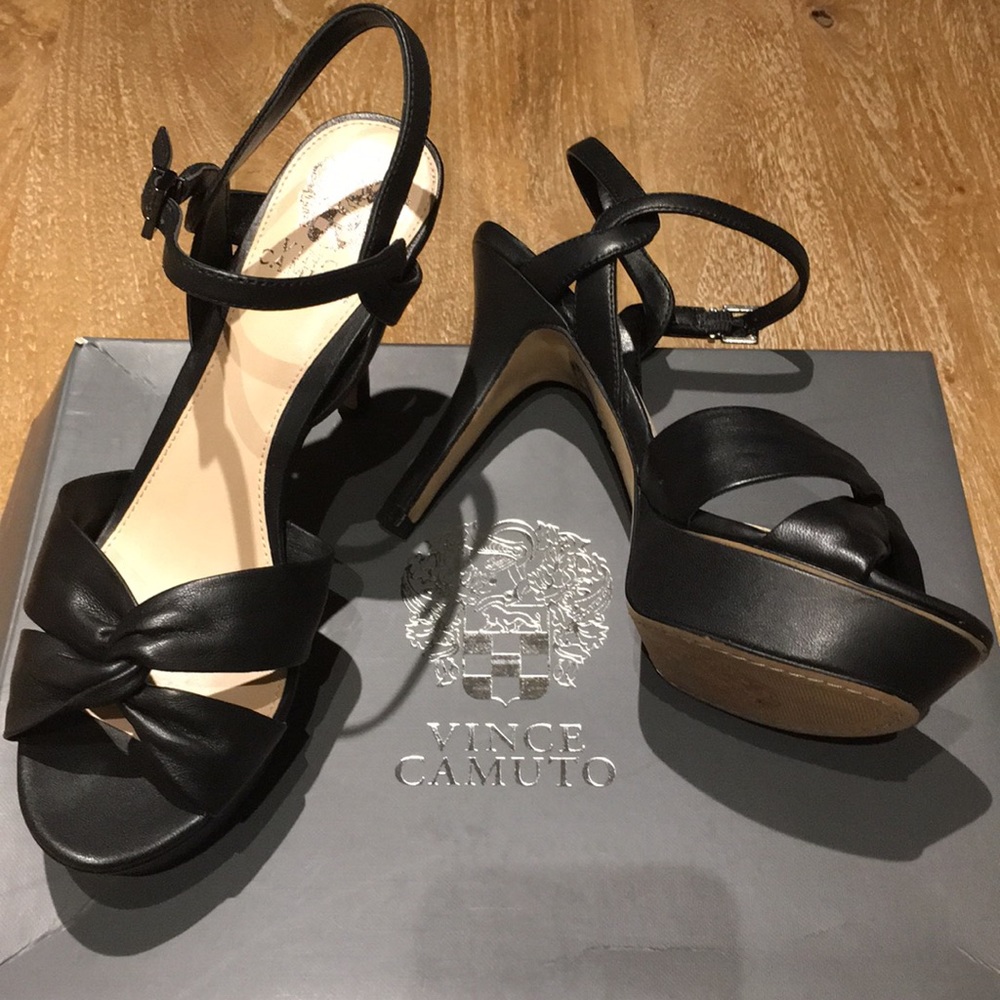 VINCE CAMUTO HEELS